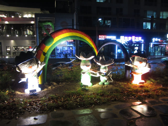 韓國大邱 峨洋鐵橋 琴湖江畔公園 夜色