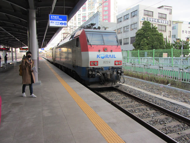 韓國大邱火車站月台