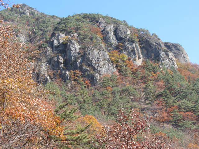 韓國周王山國立公園健行步道 秋天紅葉景色