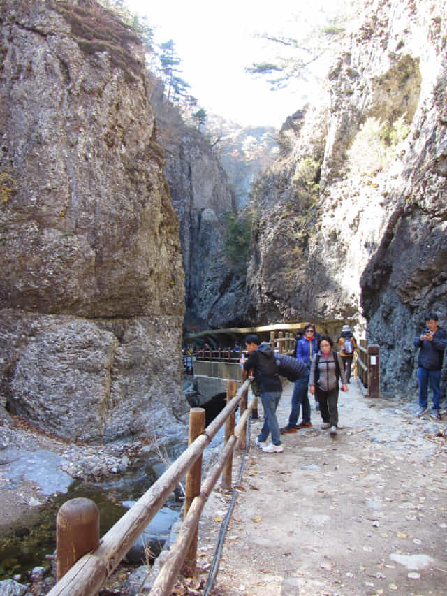 韓國周王山國立公園 第1瀑布 龍湫瀑布 (용추폭포 Yongchu Falls)