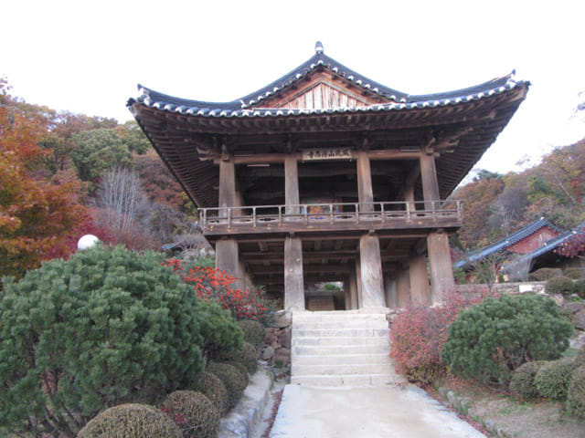 榮州浮石寺 梵鐘樓 (범종루)