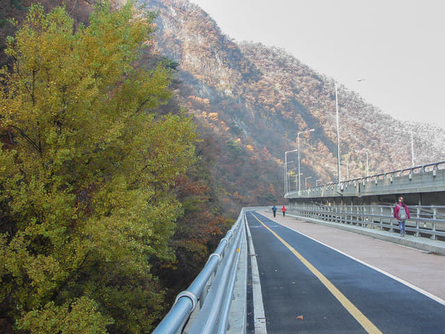 韓國丹陽 沿道田橋步行往島潭三峰