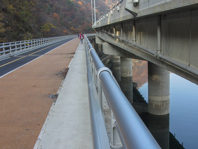 韓國丹陽 沿道田橋步行往島潭三峰