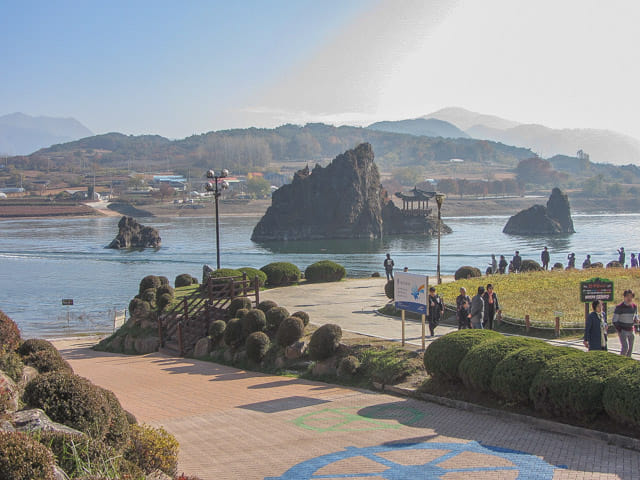 韓國丹陽 島潭三峰