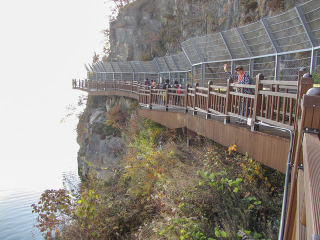 韓國丹陽 南漢江棧道 (남한강 잔도 Namhangang River Plank Road)