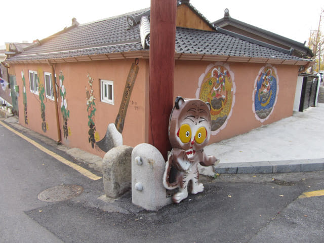 韓國忠清北道 堤川校洞民俗村 吉祥物、壁畫
