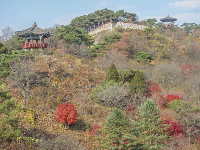 堤川清風文化財團地 登上望月城 望月樓