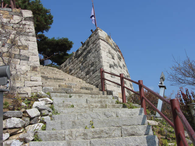 堤川清風文化財團地 望月山山頂 望月城