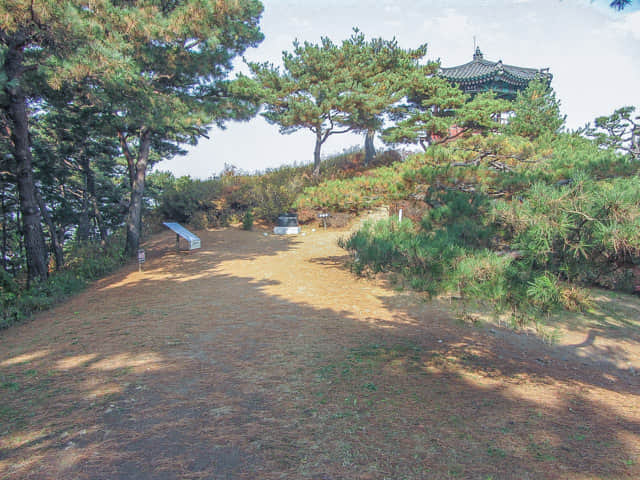 堤川清風文化財團地 望月山山頂 望月樓