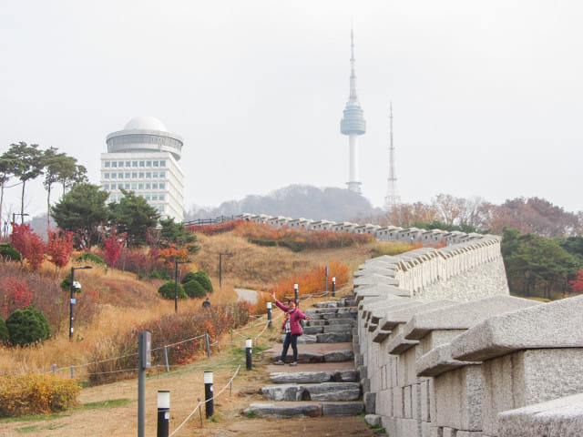 韓國首爾南山公園 首爾城郭 首爾塔 秋天紅葉景色