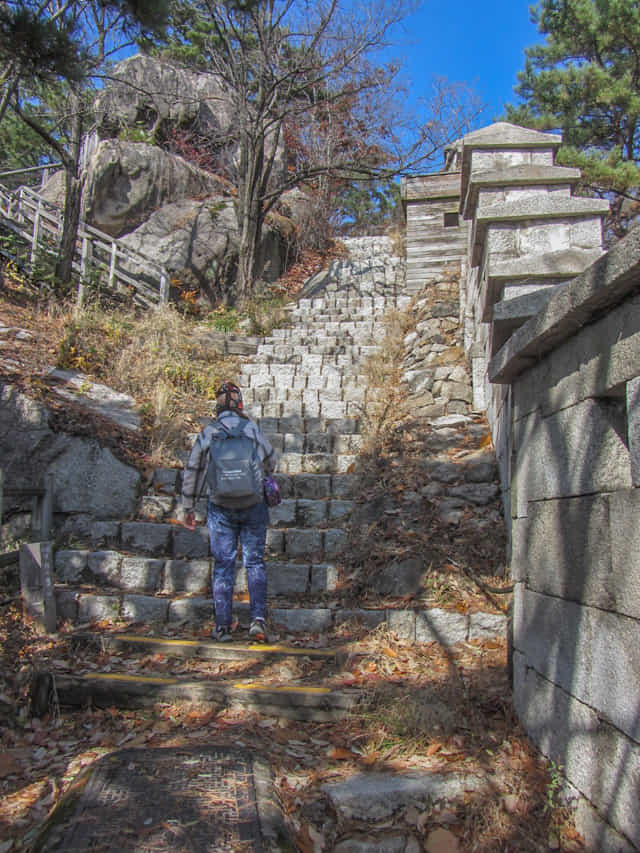 首爾城郭 北岳山段 馬岩 (말바위 Malbawi Rock) 