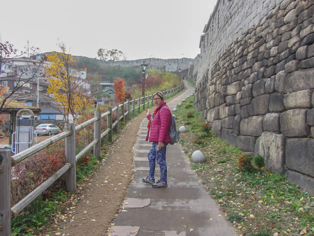首爾城郭路駱山段 惠化門步行至駱山公園、東大門