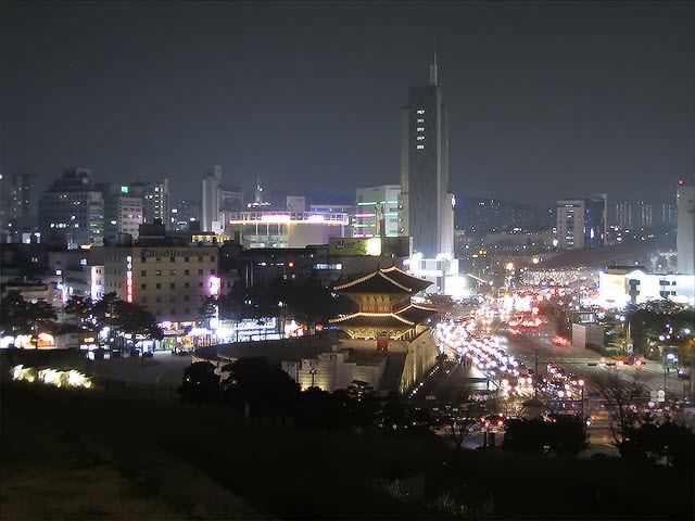 首爾城郭路駱山段 東大門城郭公園 東大門夜景